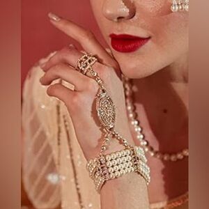 Roaring 20s pearl bracelet